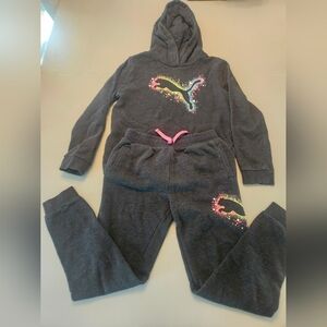 Puma Kids Matching Set in Gray with Multicolor Logo